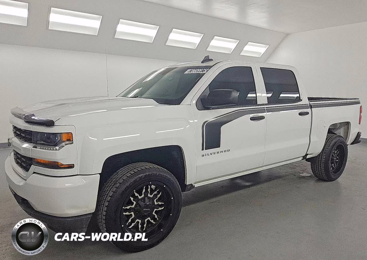 2018 Chevrolet Silverado C1500 Custom