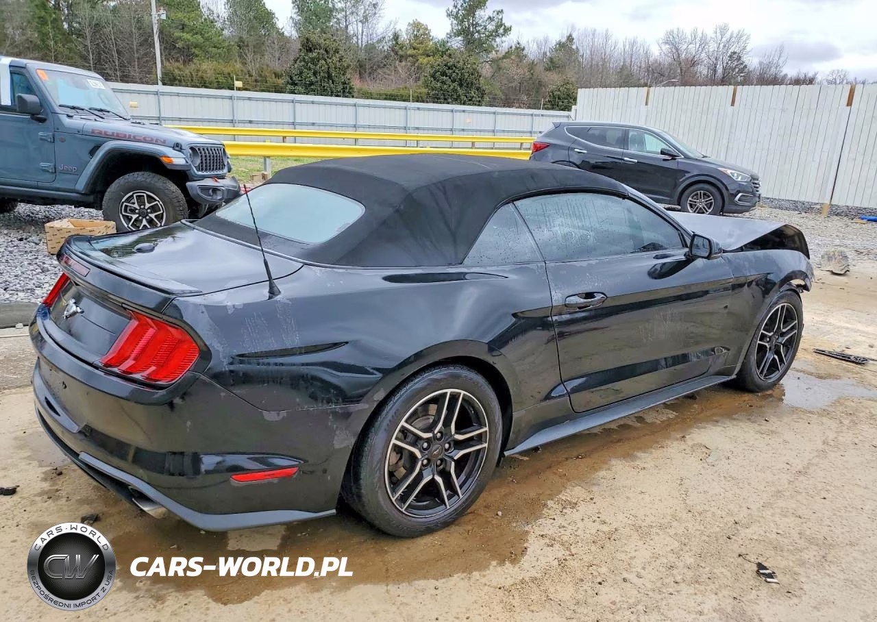 2018 Ford Mustang VIN:1FATP8UH0J5111231 - 3