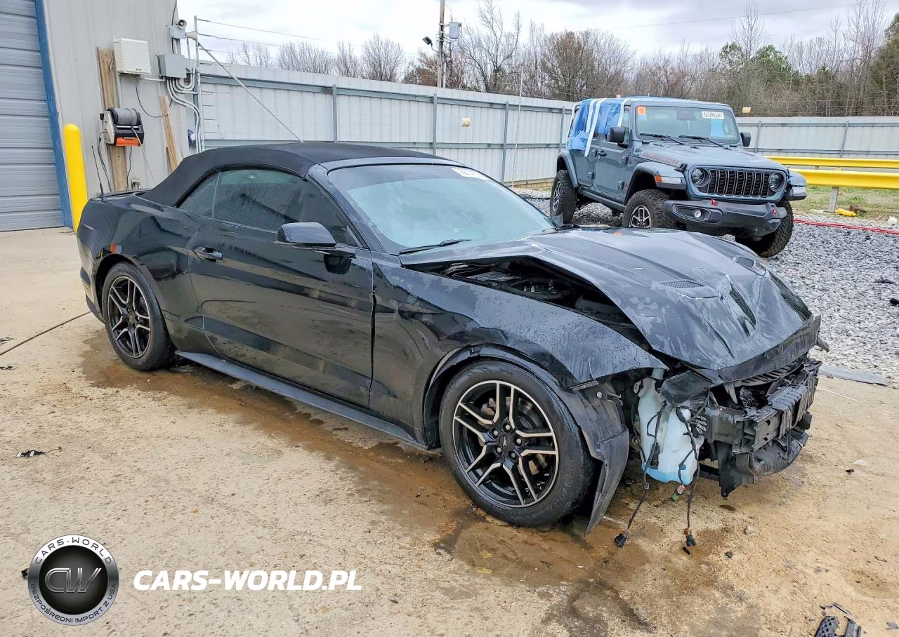 2018 Ford Mustang VIN:1FATP8UH0J5111231 - 4