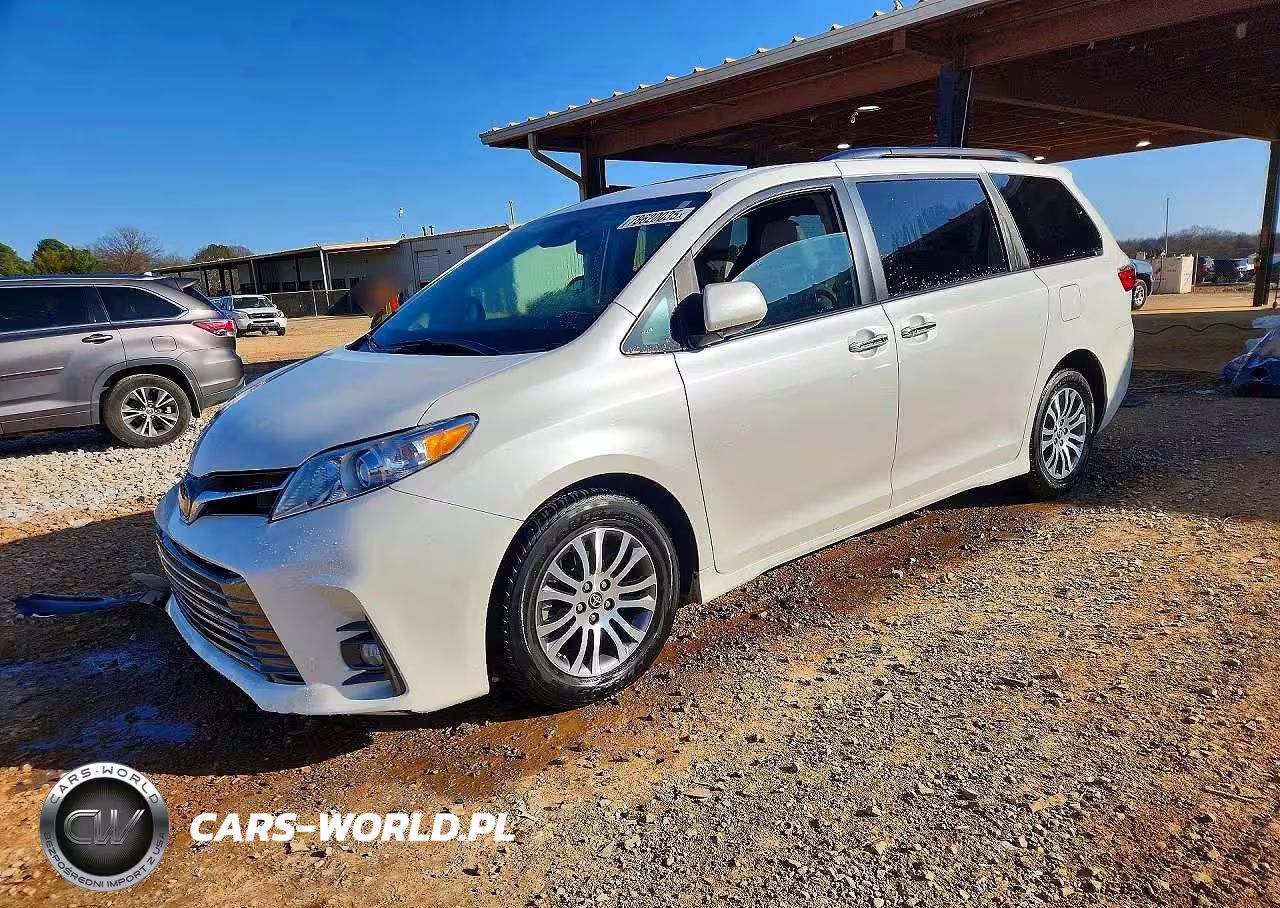 2020 Toyota Sienna Xle Premium 8-Passenger