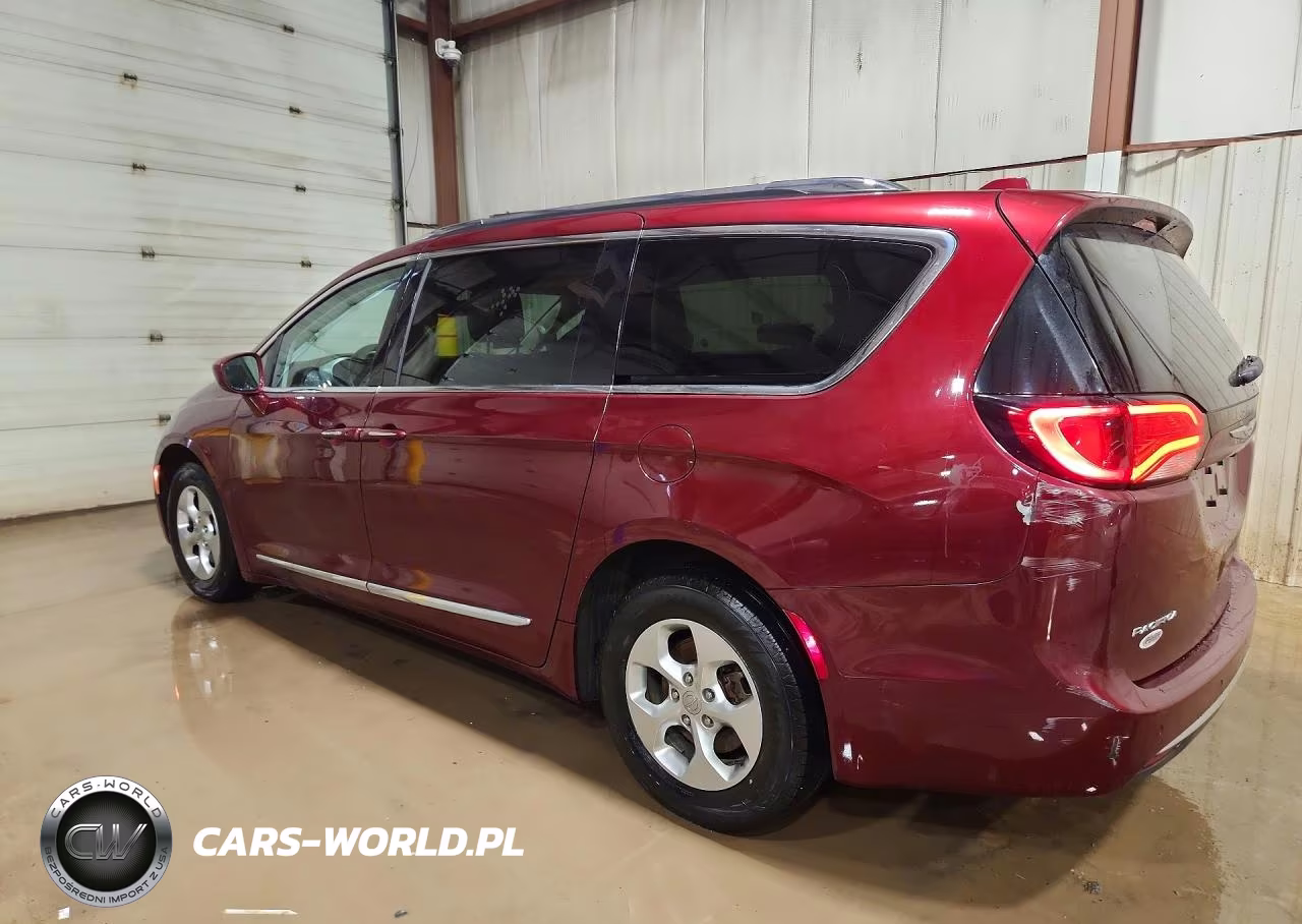 2017 Chrysler Pacifica Touring L Plus VIN:2C4RC1EG6HR652827 - 2
