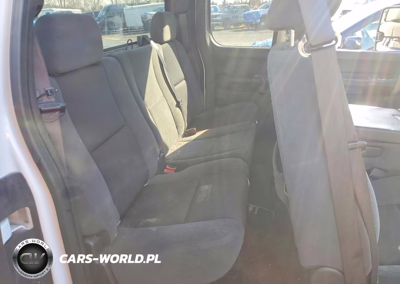 2009 Chevrolet Silverado K3500 VIN:1GCHK796X9E146595 - 10