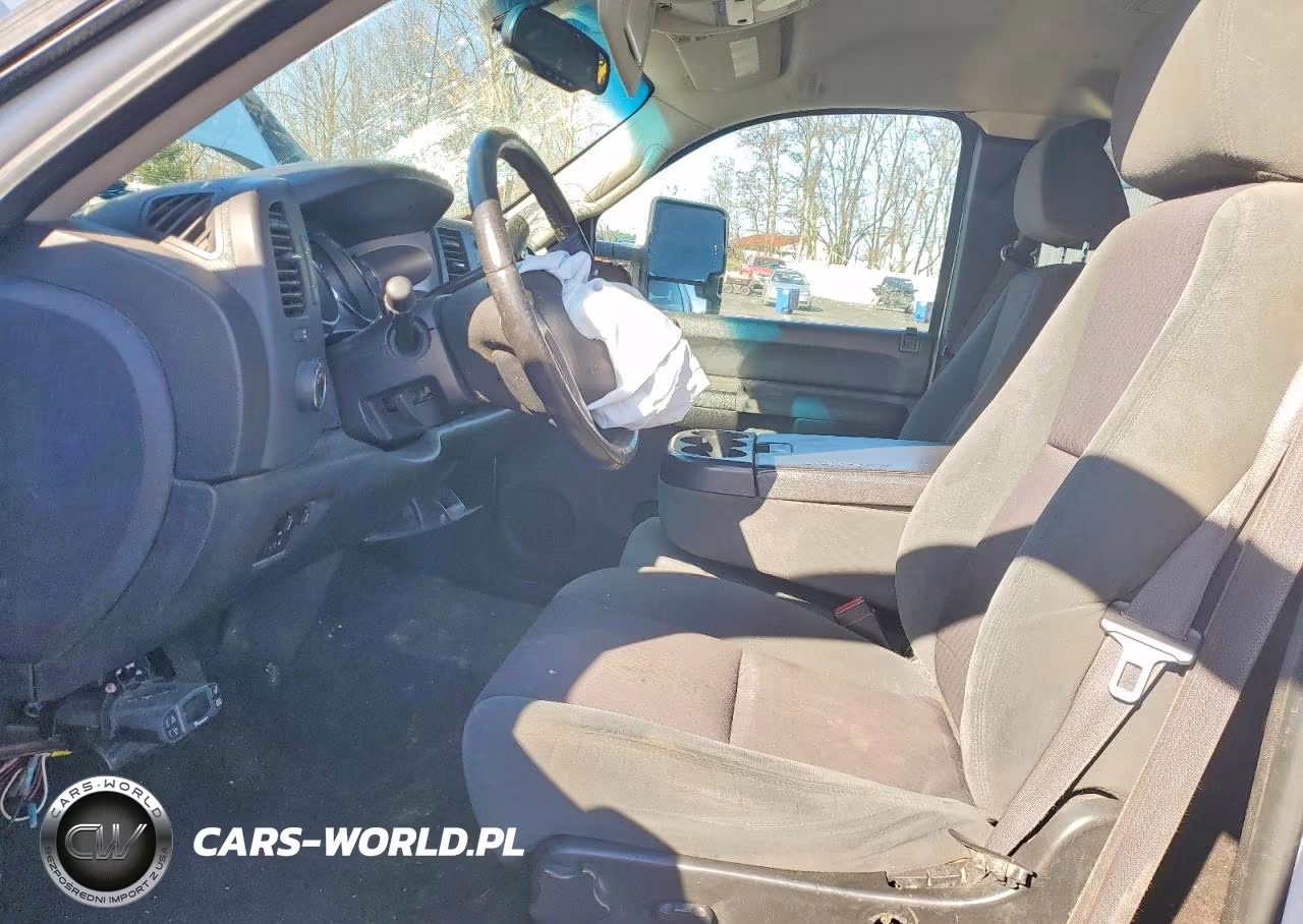 2009 Chevrolet Silverado K3500 VIN:1GCHK796X9E146595 - 7