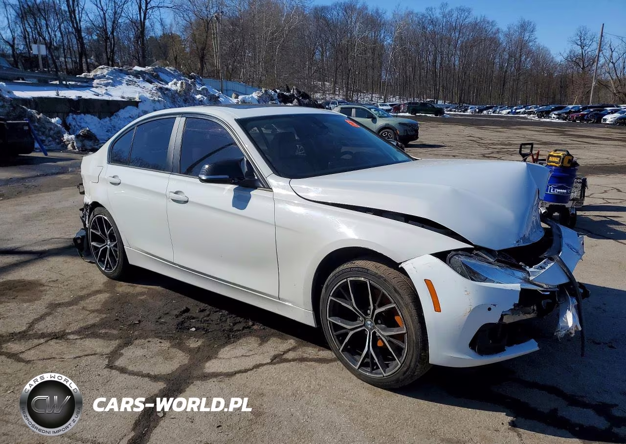 2017 BMW 320 I VIN:WBA8E1G34HNU18650 - 4