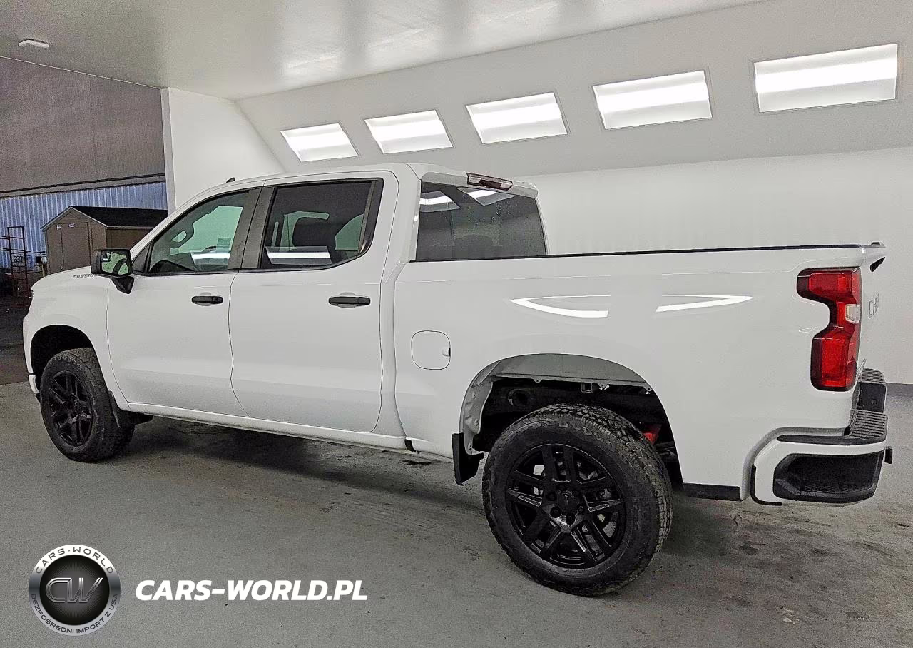 2022 Chevrolet Silverado Ltd C1500 Custom VIN:3GCPWBEK3NG105637 - 2