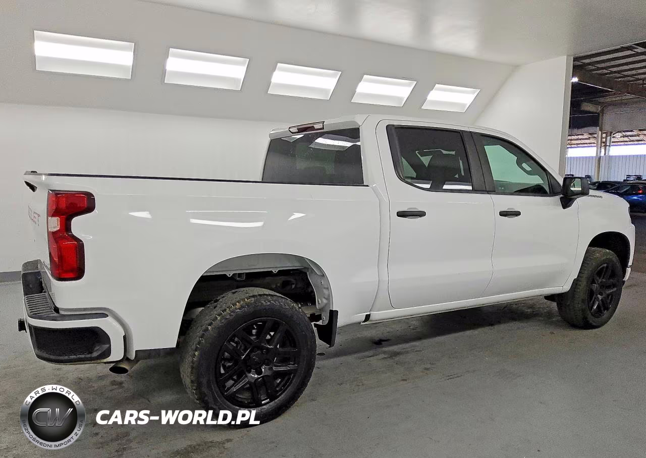2022 Chevrolet Silverado Ltd C1500 Custom VIN:3GCPWBEK3NG105637 - 3