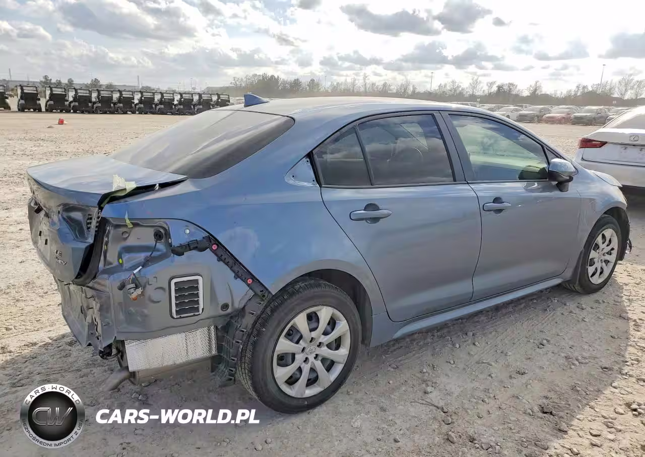 2025 Toyota Corolla Le VIN:JTDBCMFE3S3102629 - 3