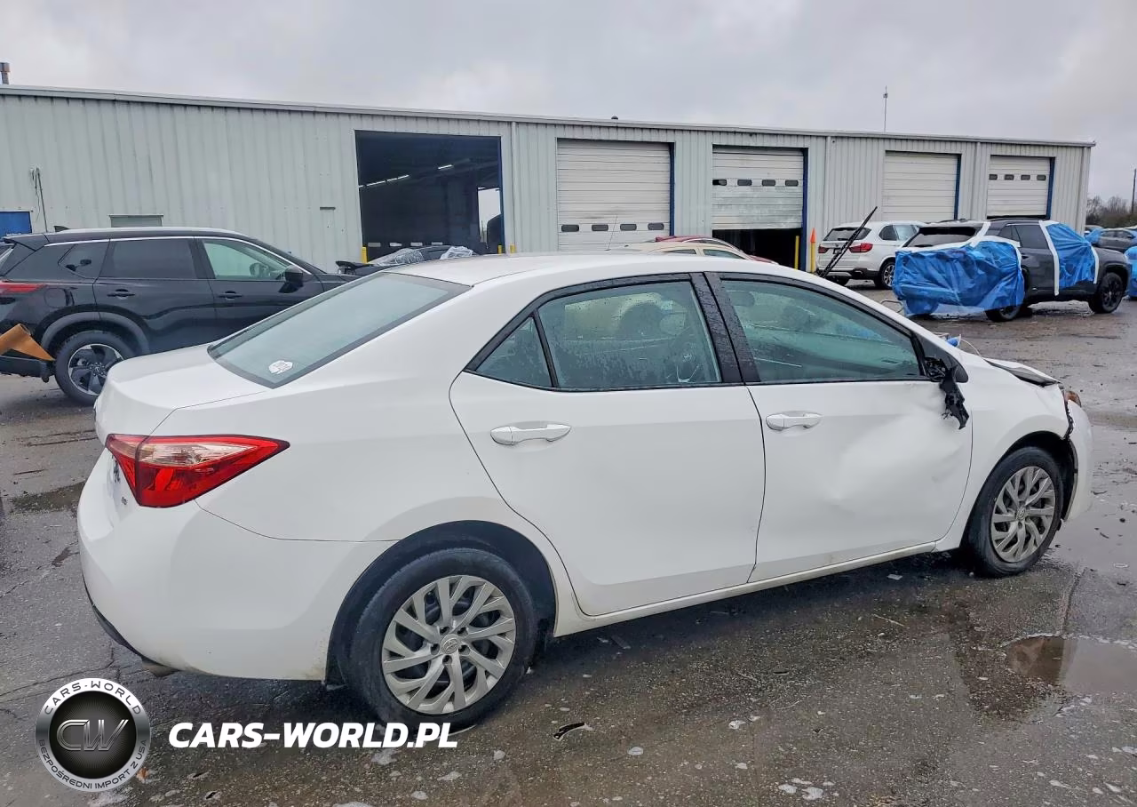 2019 Toyota Corolla Le VIN:5YFBURHE5KP906641 - 3