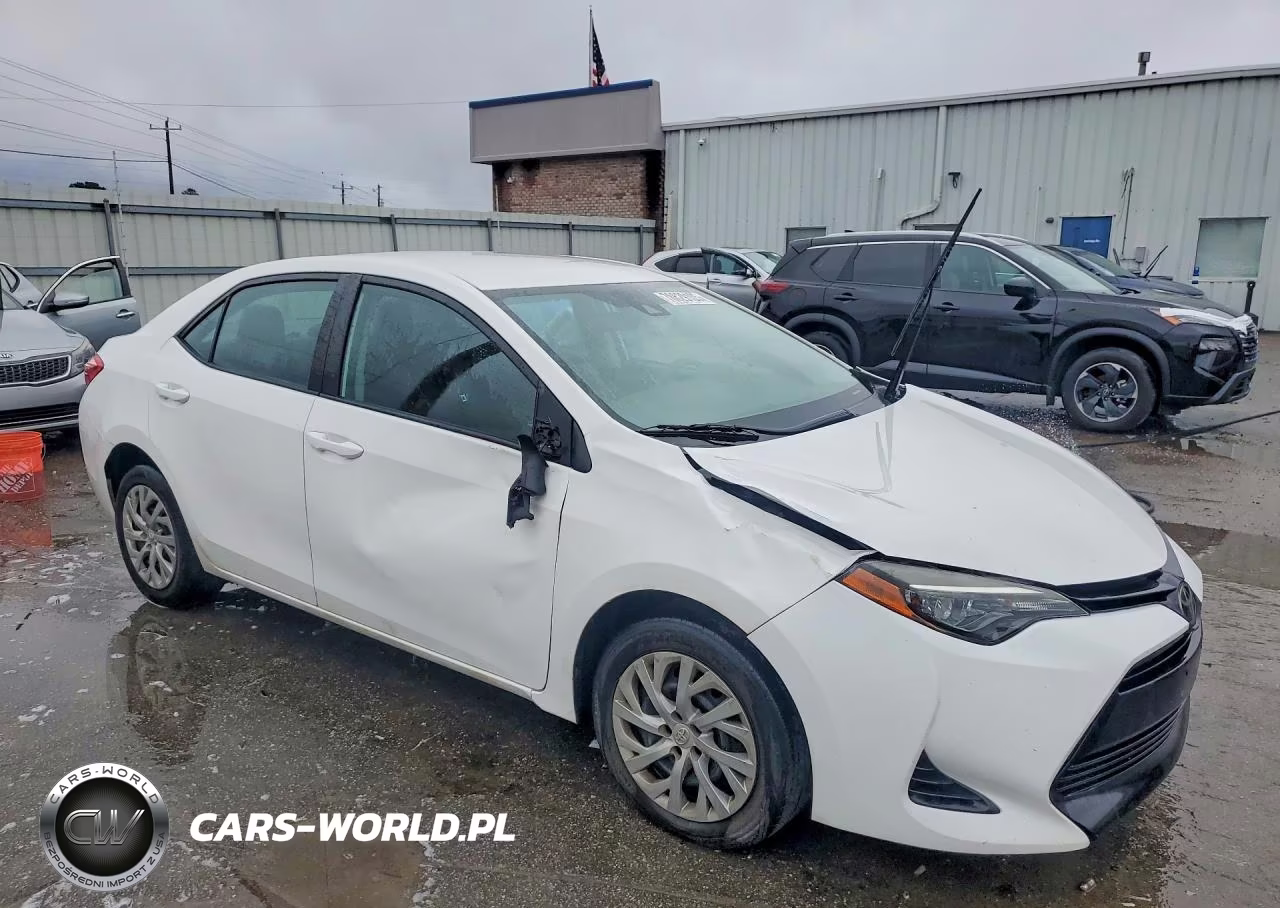 2019 Toyota Corolla Le VIN:5YFBURHE5KP906641 - 4