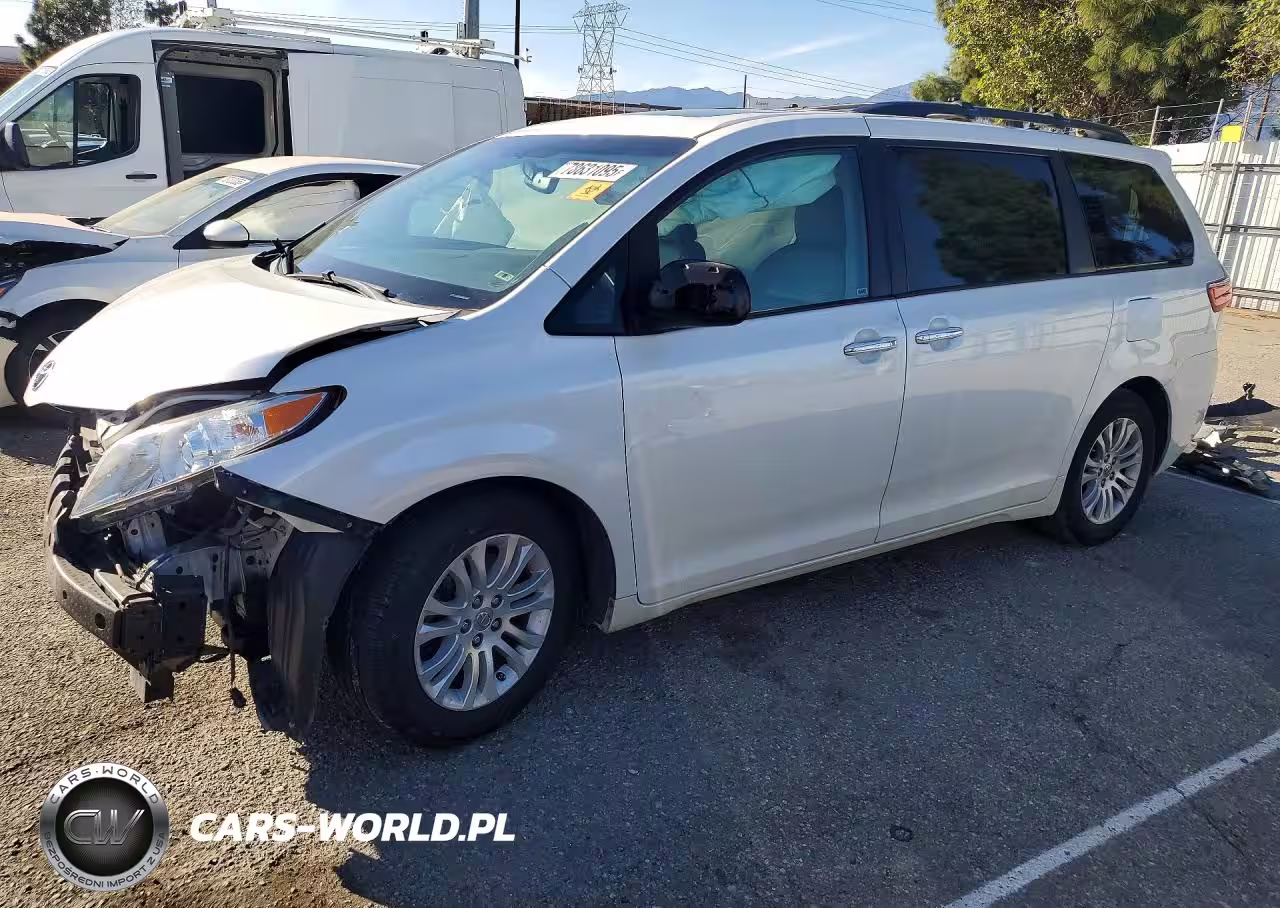 2016 Toyota Sienna Xle