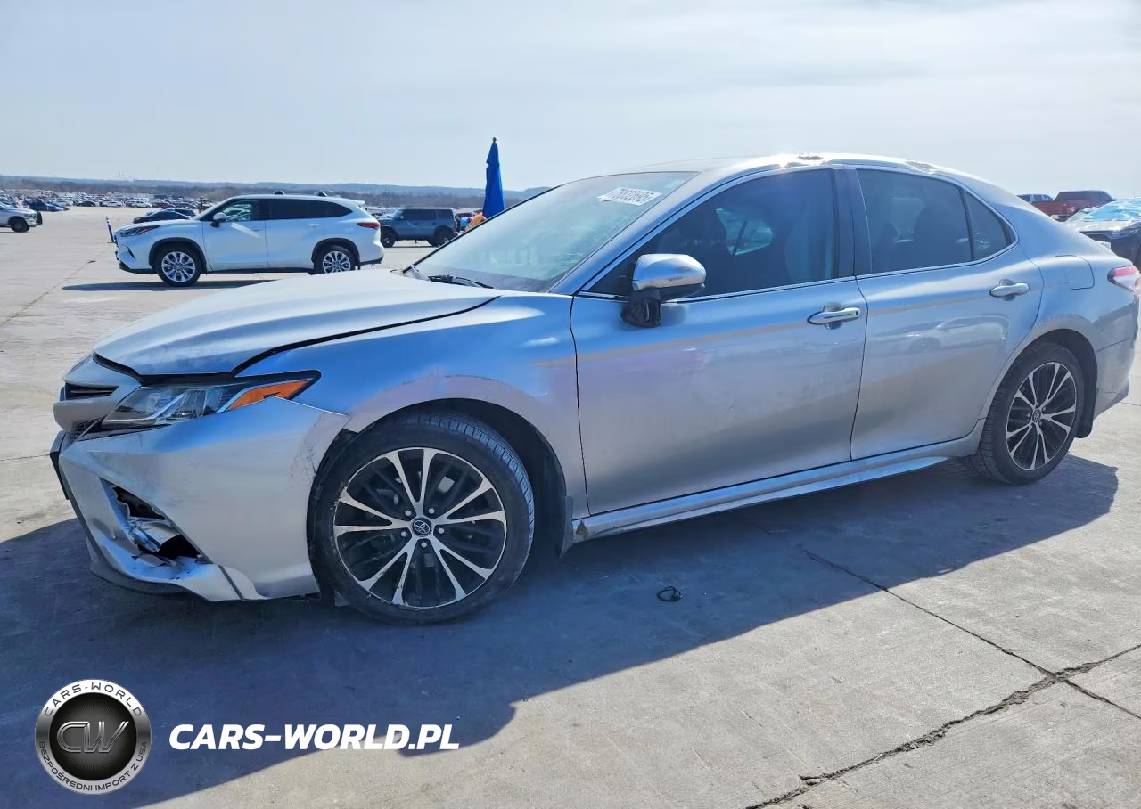 2020 Toyota Camry Se
