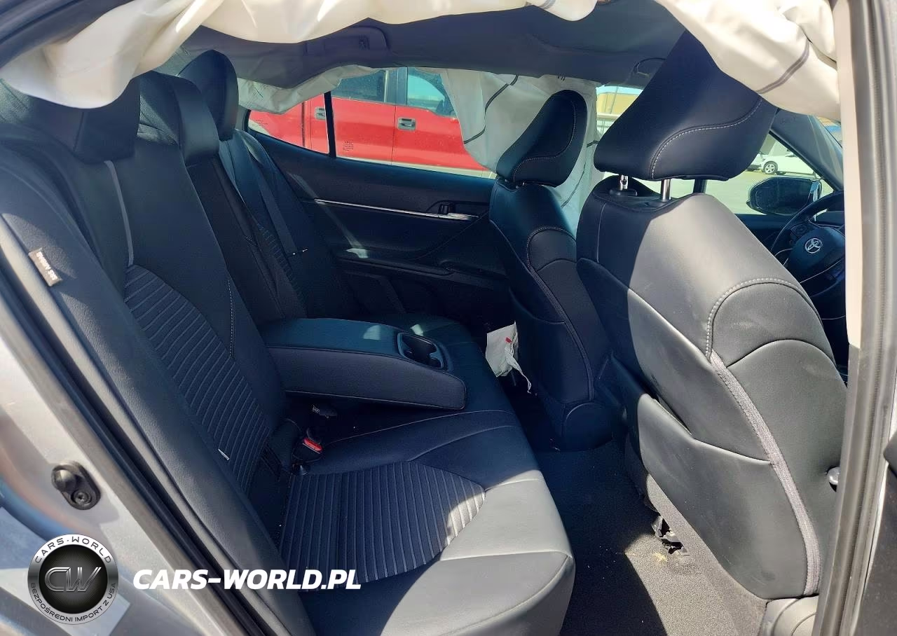 2020 Toyota Camry Se VIN:4T1G11AKXLU886371 - 10
