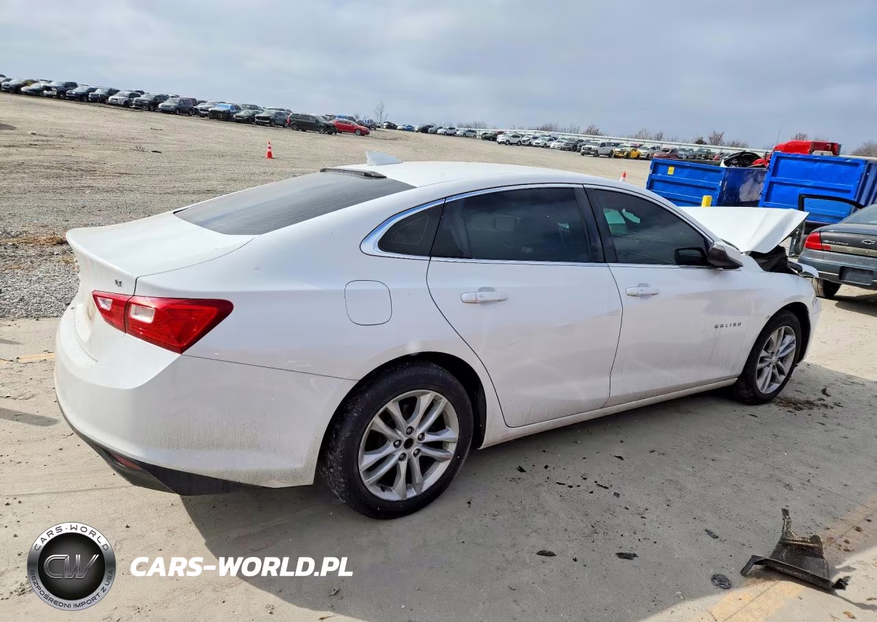 2017 Chevrolet Malibu Lt VIN:1G1ZE5STXHF101075 - 3