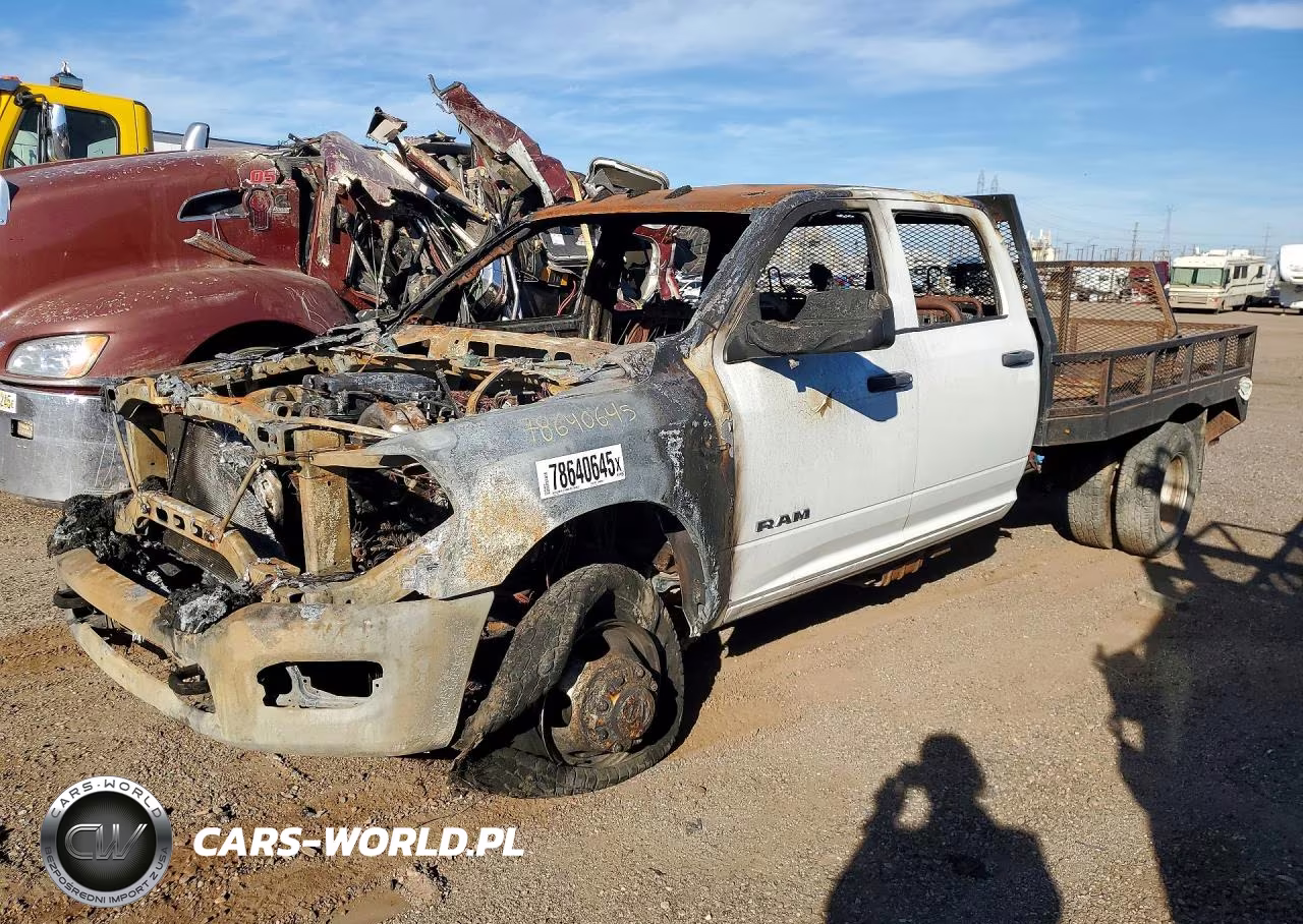 2019 Ram 3500 Flatbed Truck