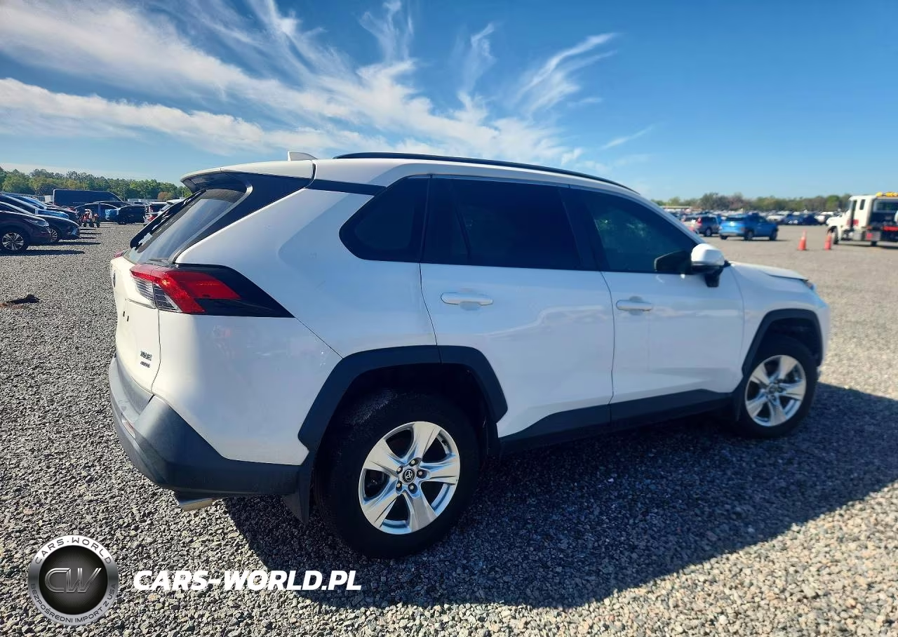 2020 Toyota Rav4 Xle VIN:2T3P1RFV7LC076268 - 3