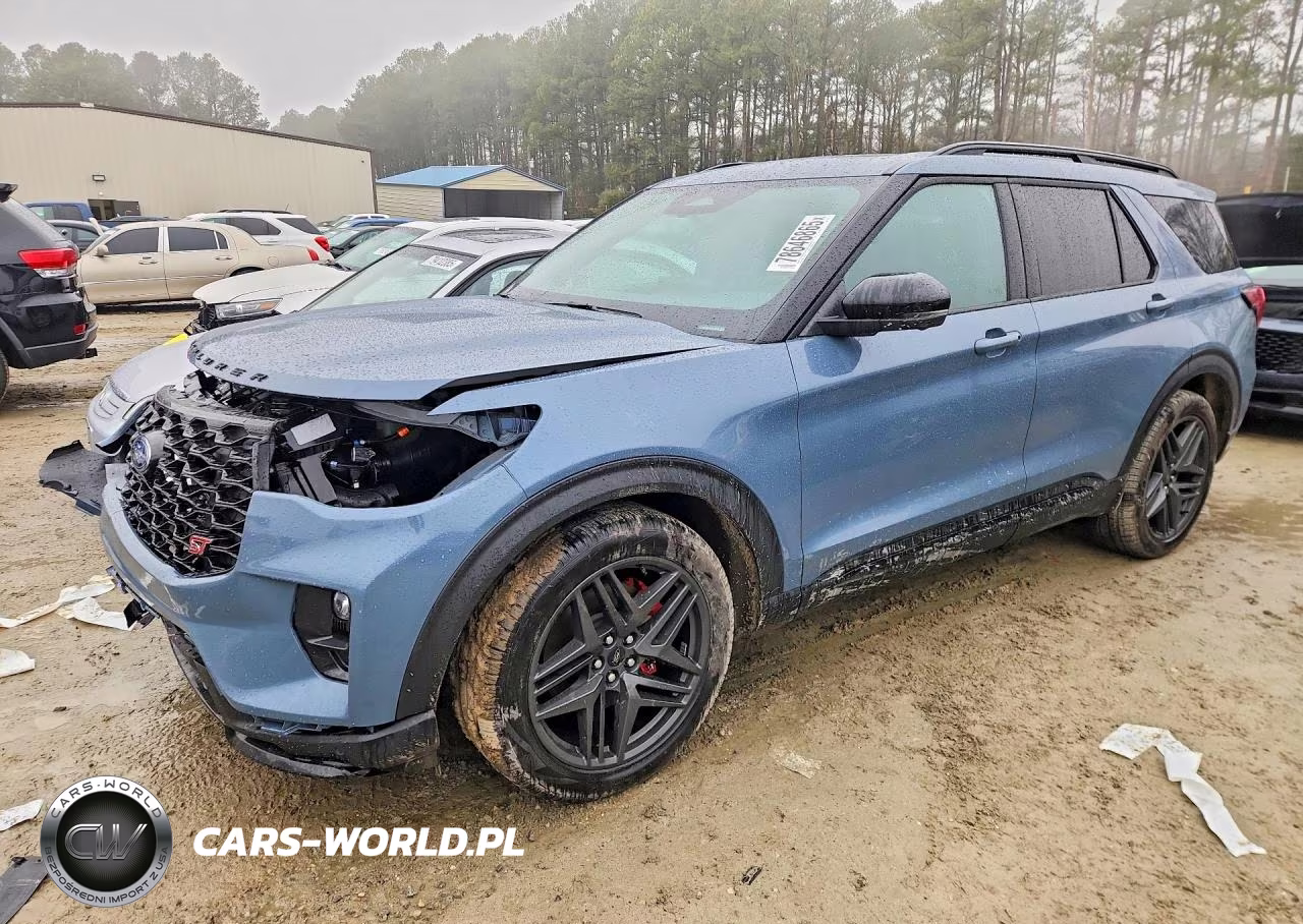 2025 Ford Explorer St