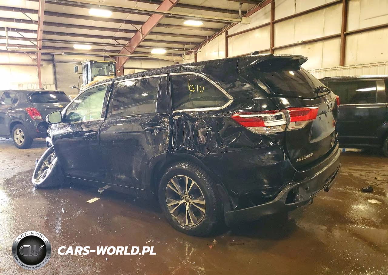 2018 Toyota Highlander Le Plus VIN:5TDBZRFH7JS880998 - 2