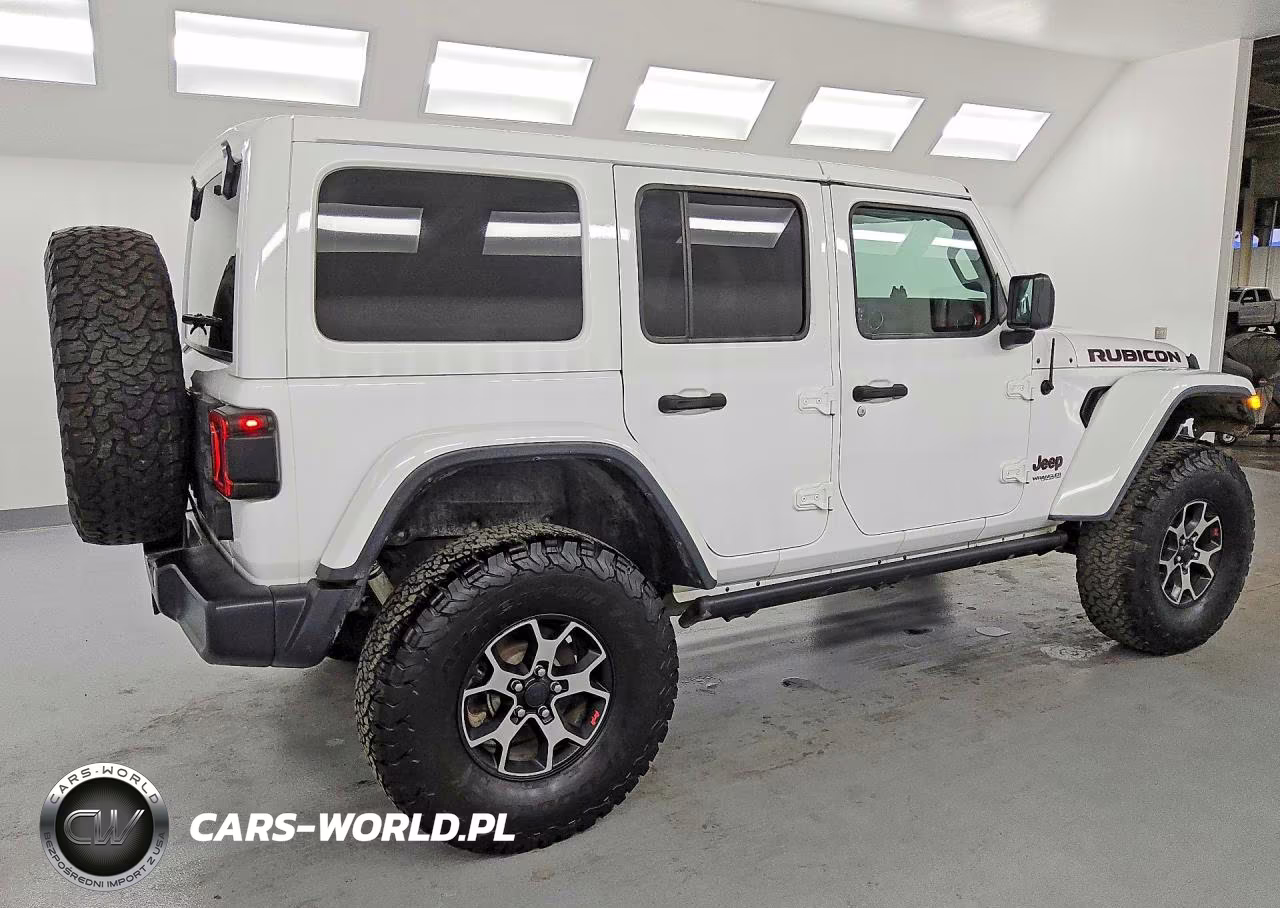 2018 Jeep Wrangler Unlimited Rubicon VIN:1C4HJXFN6JW241345 - 3