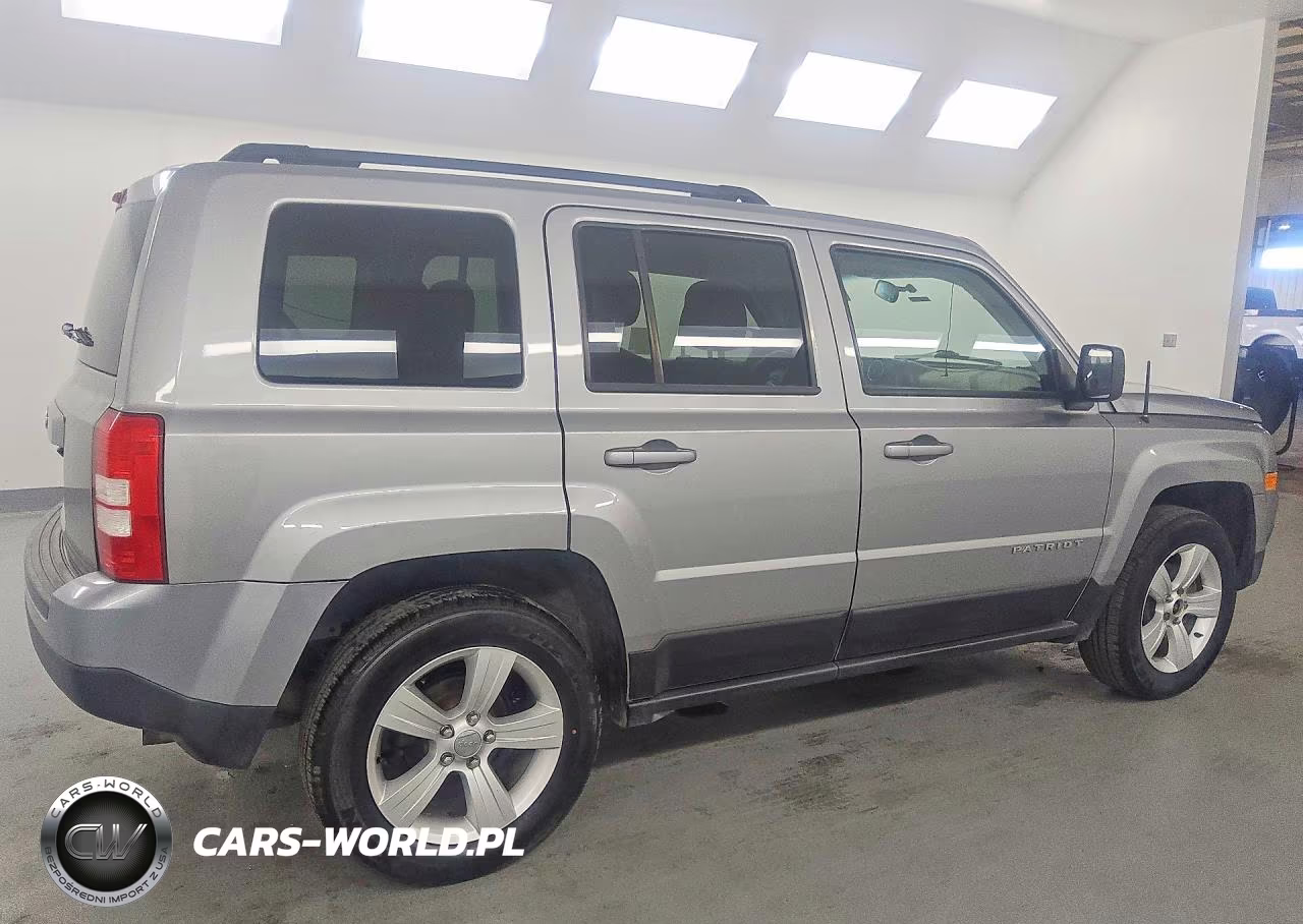 2015 Jeep Patriot Sport VIN:1C4NJRBB1FD215734 - 3