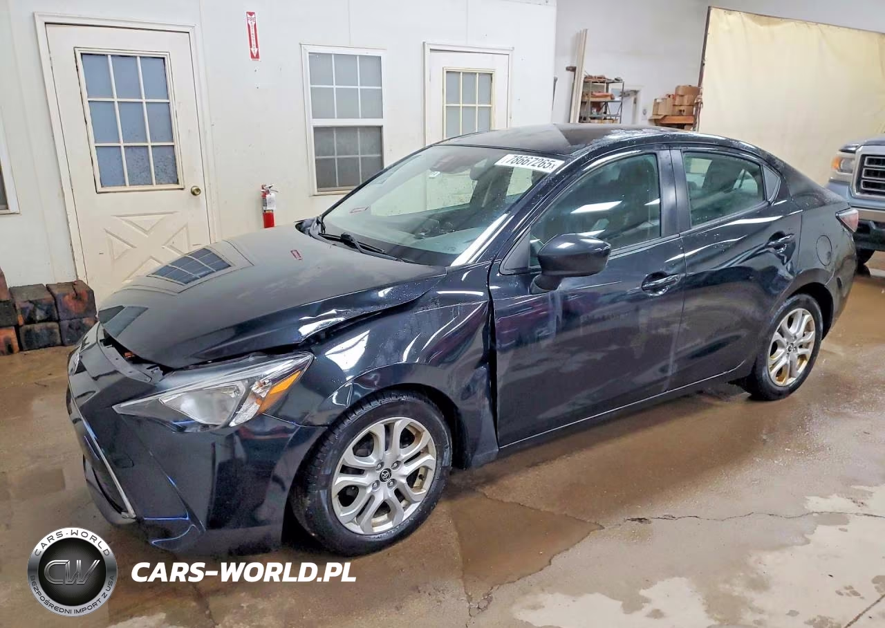 2017 Toyota Yaris Ia Base – zdjęcie 1 z 12