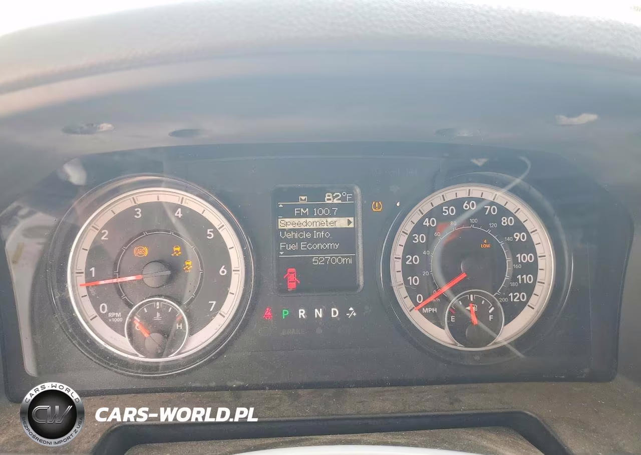 2018 Ram 2500 St VIN:3C6TR5HT1JG409272 - 9