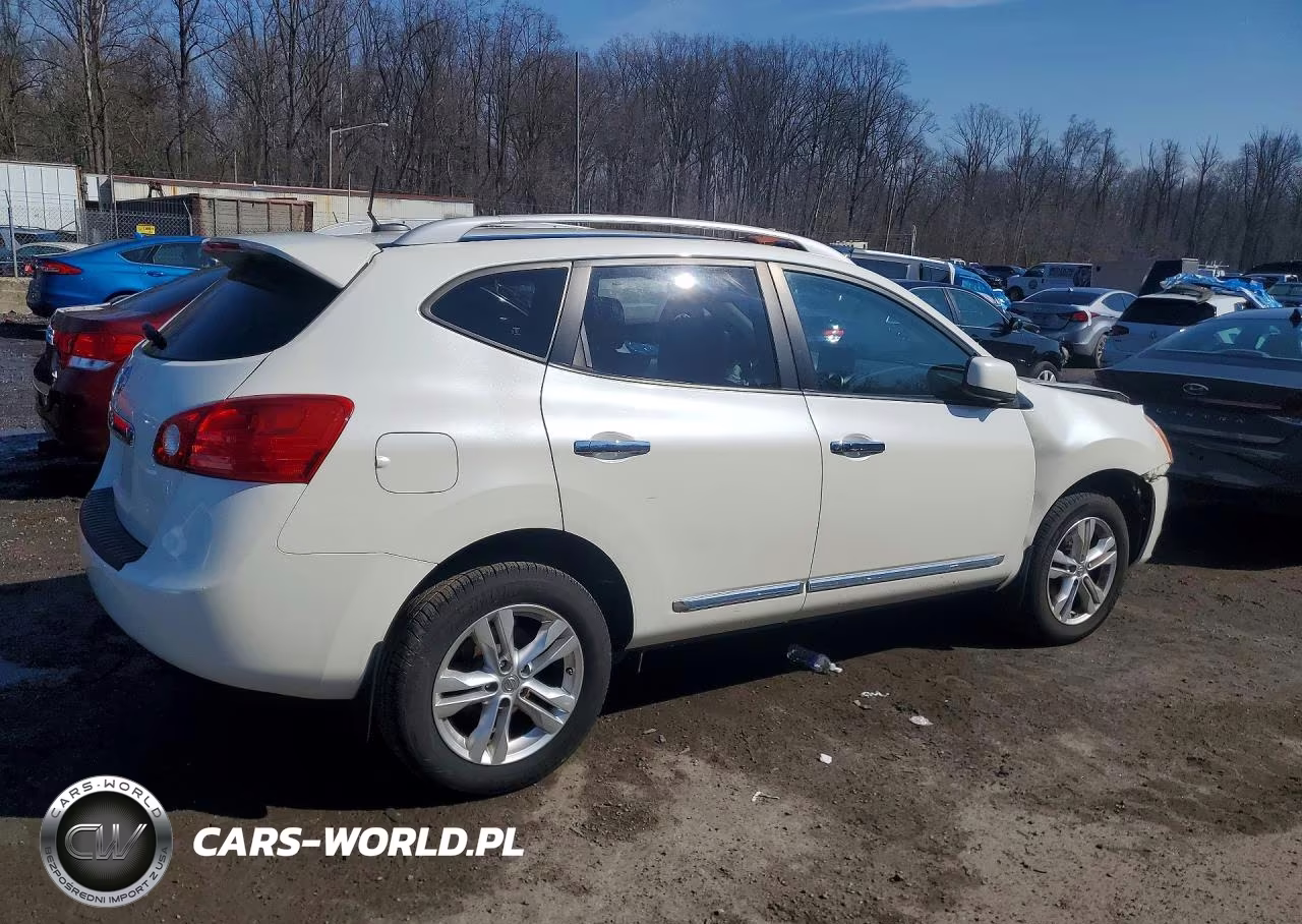 2013 Nissan Rogue S VIN:JN8AS5MT5DW027718 - 3