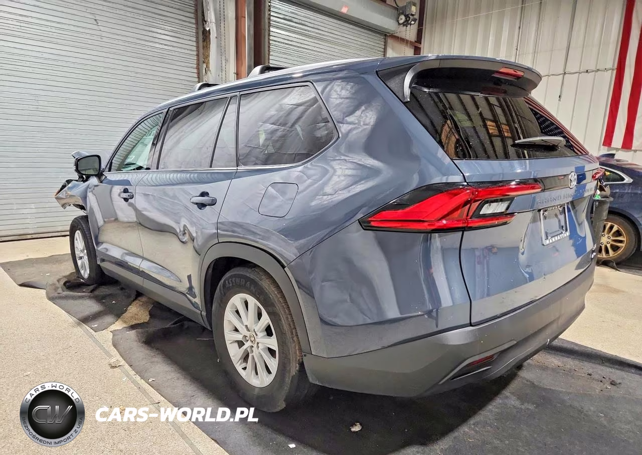 2024 Toyota Grand Highlander Xle VIN:5TDAAAB59RS039096 - 2