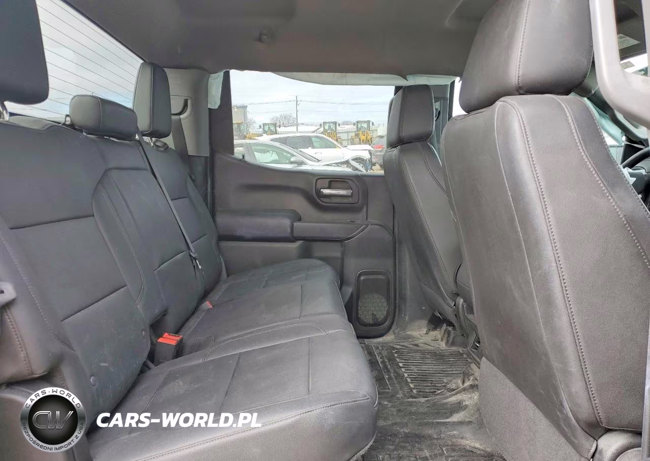 2023 Chevrolet Silverado K1500 VIN:2GCUDAED6P1107138 - 10