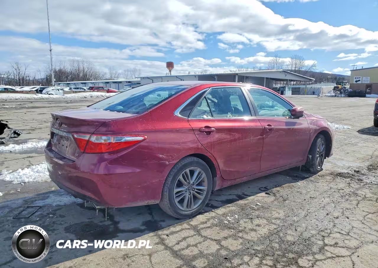 2016 Toyota Camry Le VIN:4T1BF1FK0GU578751 - 3