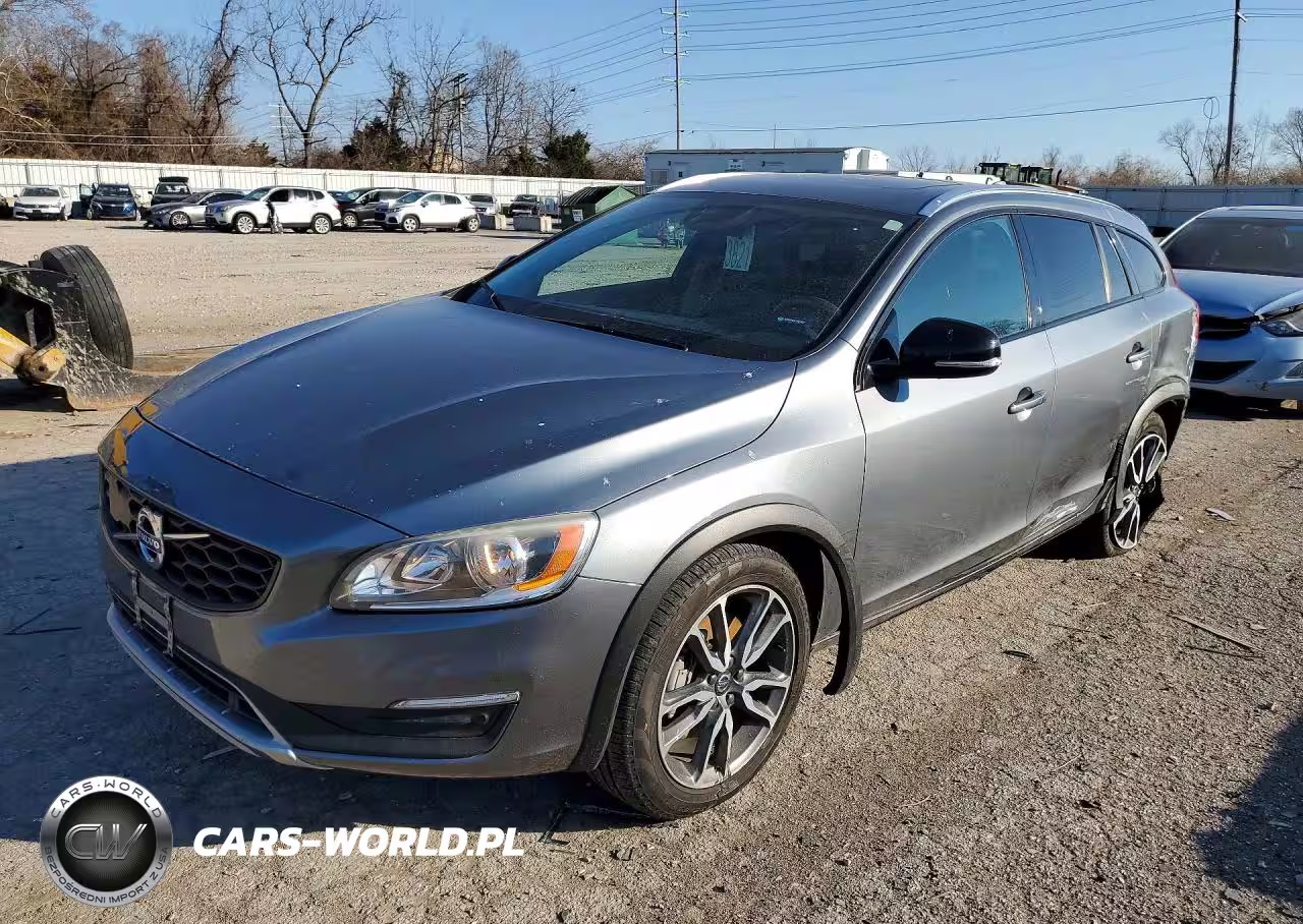 2017 Volvo V60 Cross Country Premier