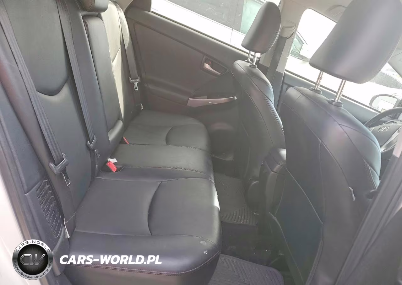 2013 Toyota Prius VIN:JTDKN3DU6D5612785 - 11