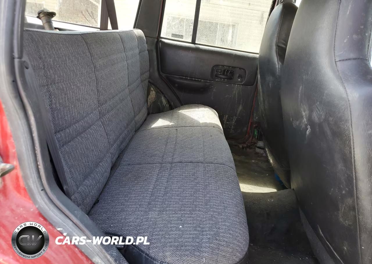2001 Jeep Cherockee VIN:1J4FF48S51L569457 - 11