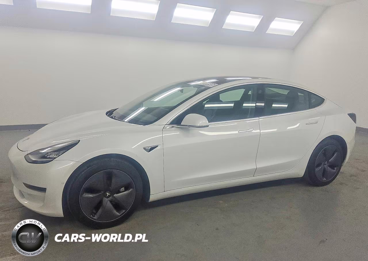 2020 Tesla Model 3 – zdjęcie 1 z 13