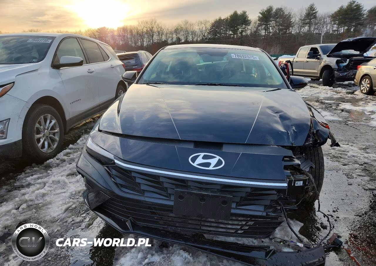 2026 Hyundai Elantra Se VIN:KMHLL4DG9TU115904 - 5