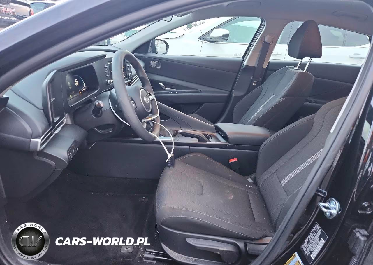 2026 Hyundai Elantra Se VIN:KMHLL4DG9TU115904 - 7