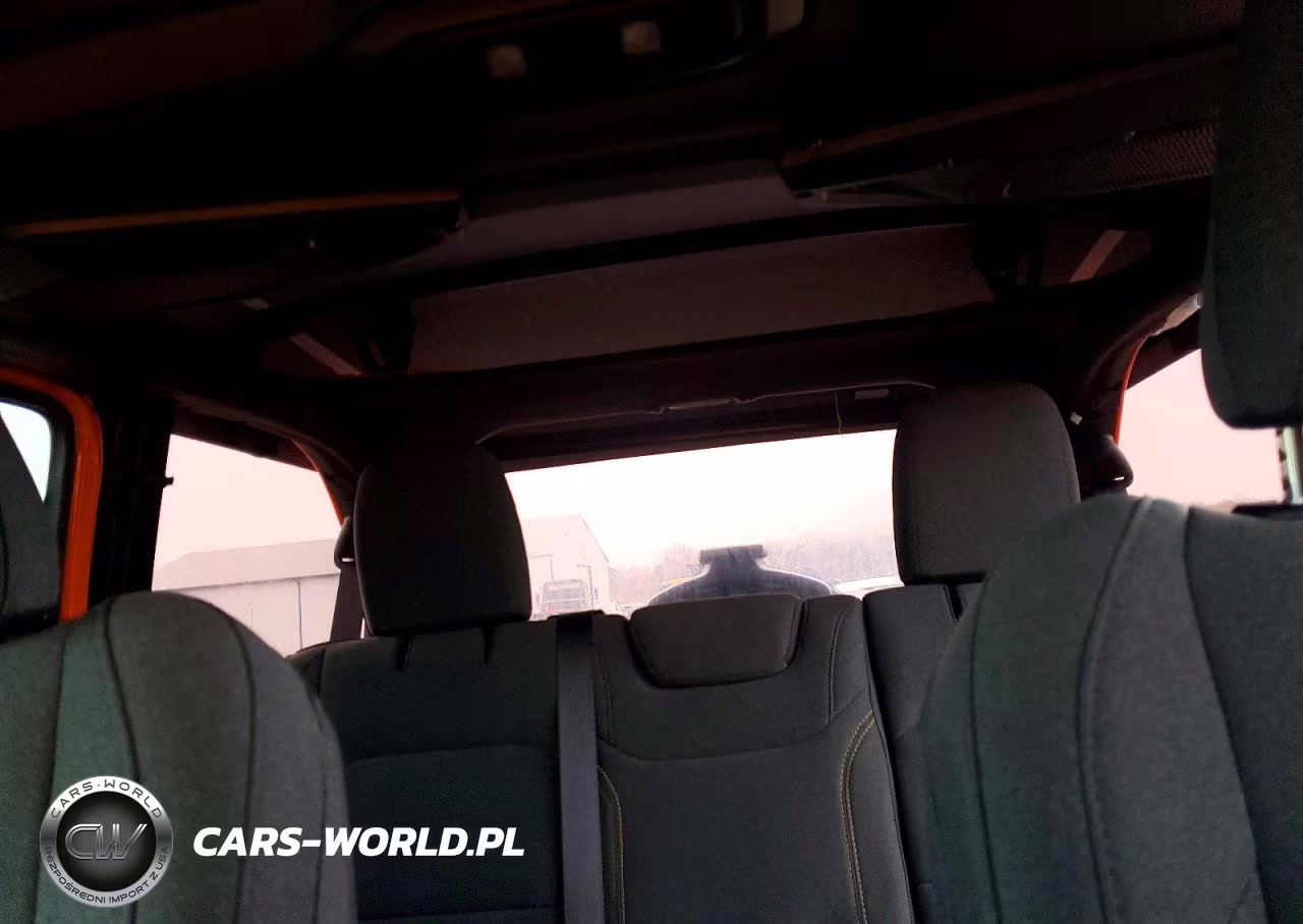 2025 Jeep Wrangler Sport VIN:1C4PJXDNXSW593151 - 10