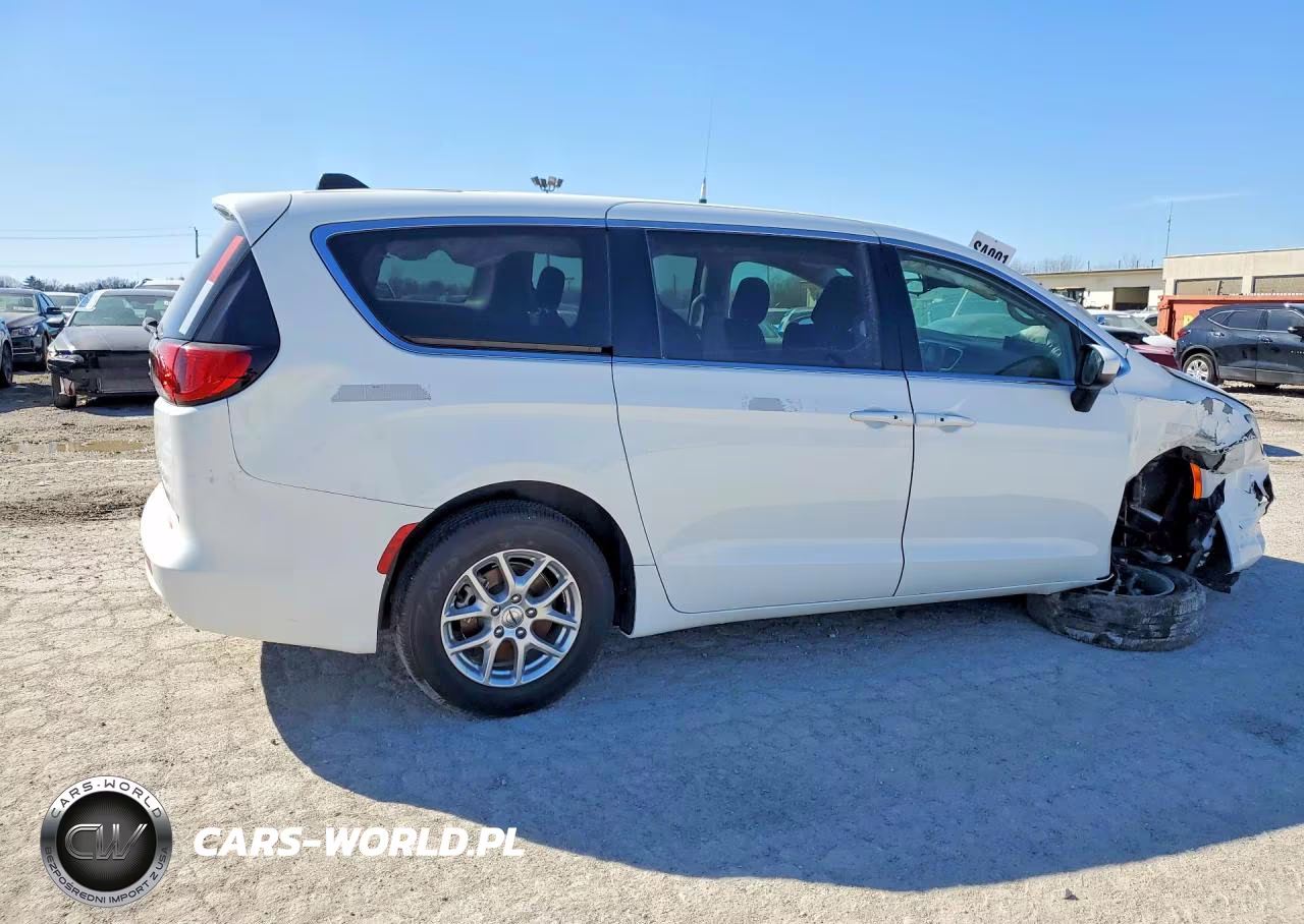 2023 Chrysler Voyager Lx VIN:2C4RC1CGXPR568060 - 3