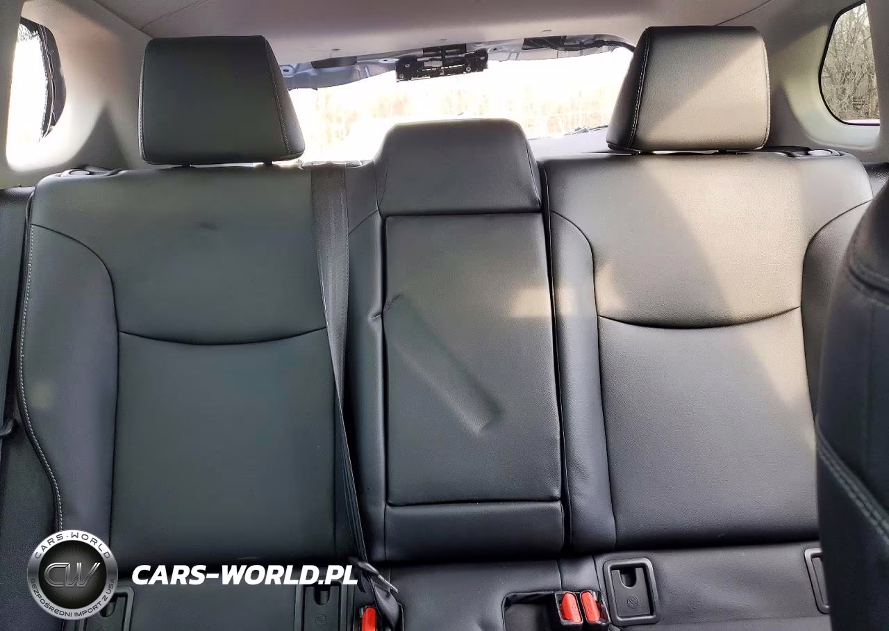 2022 Toyota Corolla Cross Xle VIN:7MUDAABG1NV025773 - 10