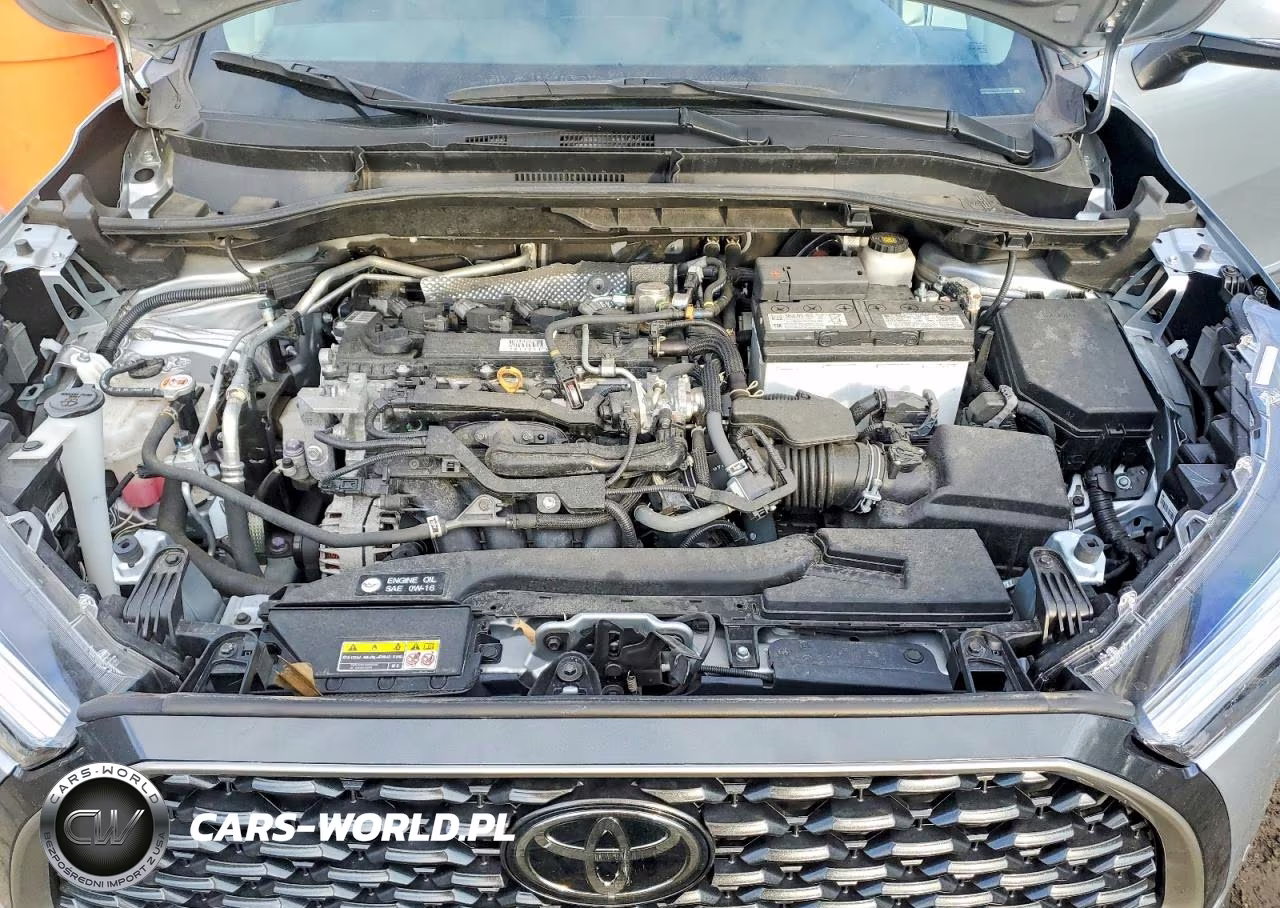 2022 Toyota Corolla Cross Xle VIN:7MUDAABG1NV025773 - 12
