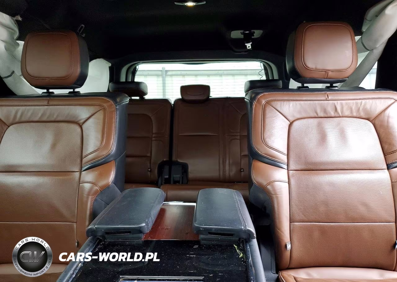 2023 Lincoln Navigator L Reserve VIN:5LMJJ3LG8PEL07126 - 10