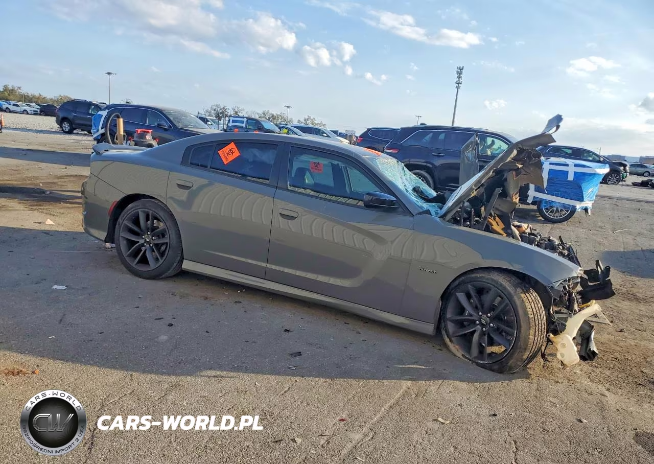 2019 Dodge Charger R VIN:2C3CDXCT0KH543156 - 4