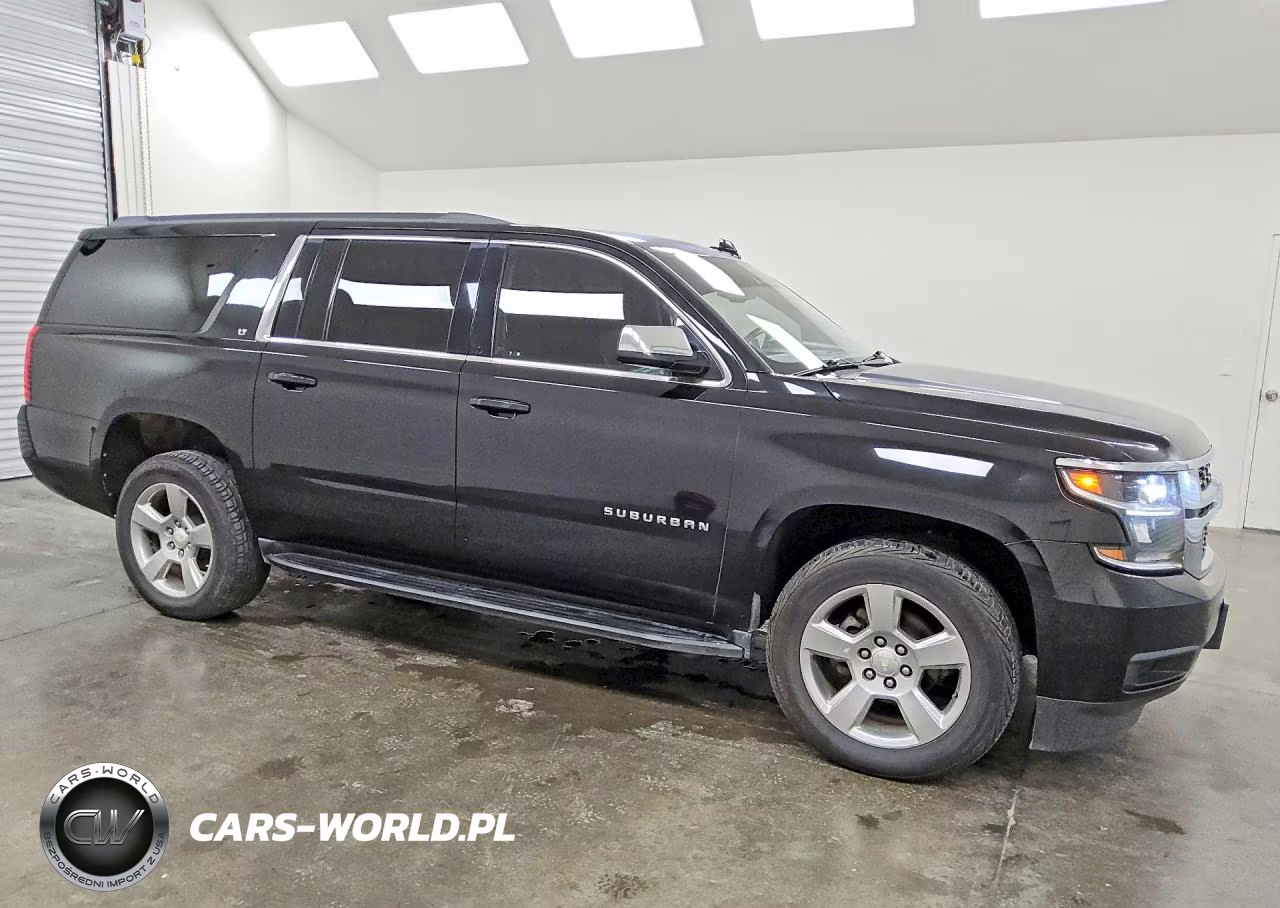 2019 Chevrolet Suburban C1500 Lt VIN:1GNSCHKC8KR282545 - 4