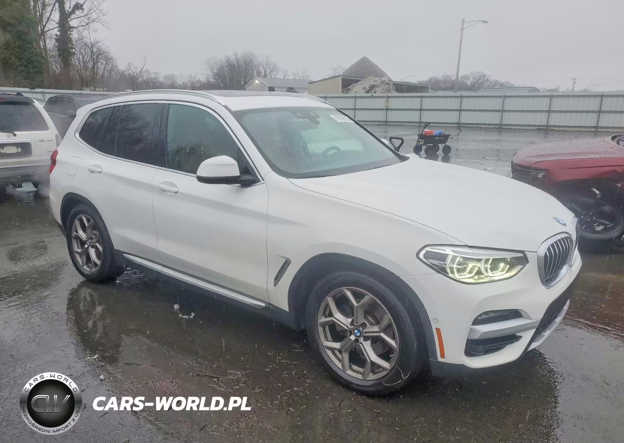 2021 BMW X3 xDrive30E VIN:5UXTS1C00M9H70629 - 4