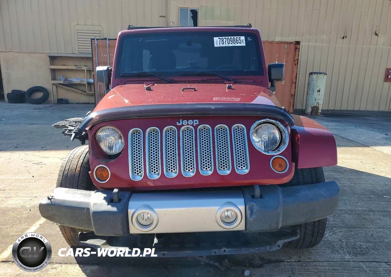 2011 Jeep Wrangler Unlimited Sahara VIN:1J4BA5H13BL559005 - 5