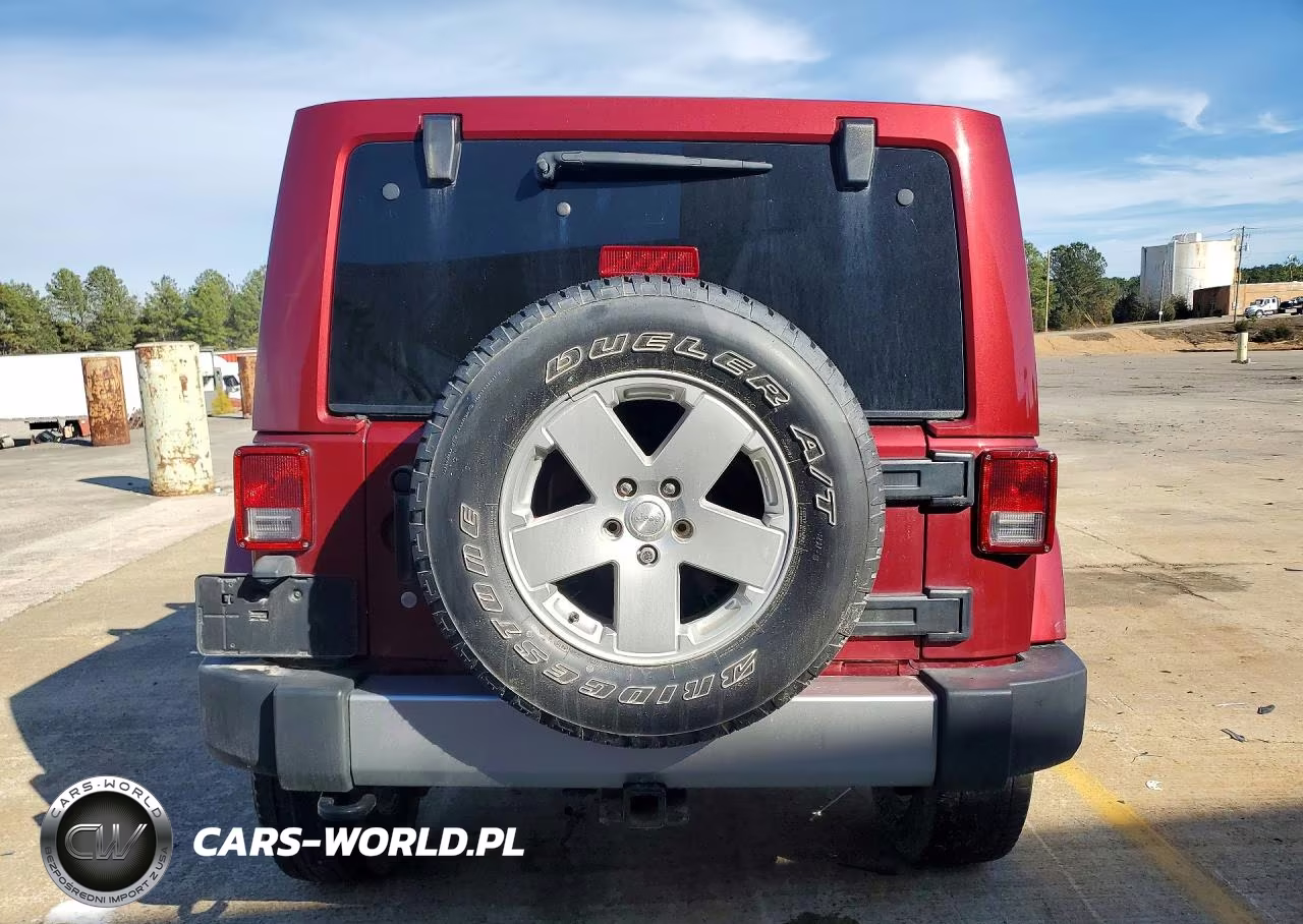 2011 Jeep Wrangler Unlimited Sahara VIN:1J4BA5H13BL559005 - 6