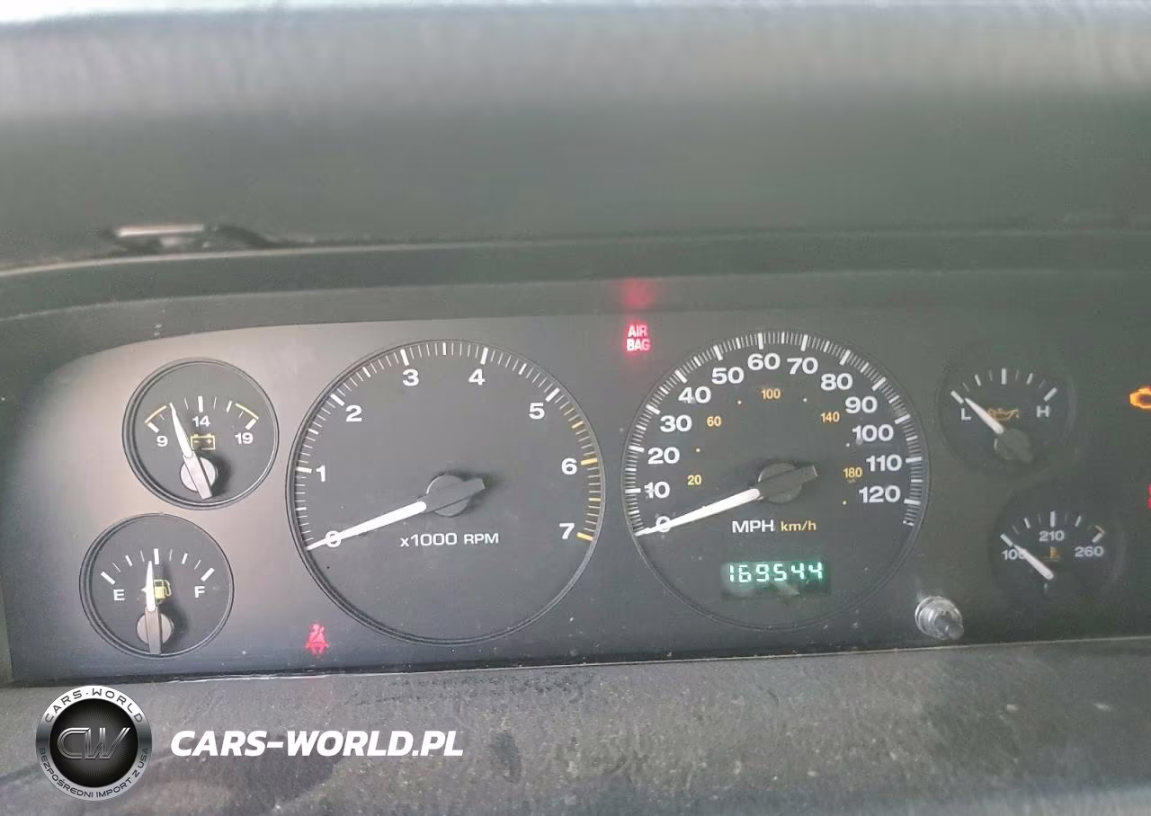 2004 Jeep Grand Cherokee Laredo VIN:1J4GW48S14C302213 - 9