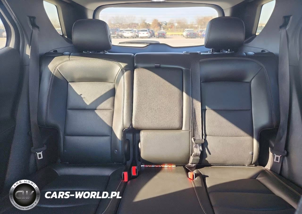 2018 Chevrolet Equinox Premier VIN:2GNAXMEV0J6133191 - 10