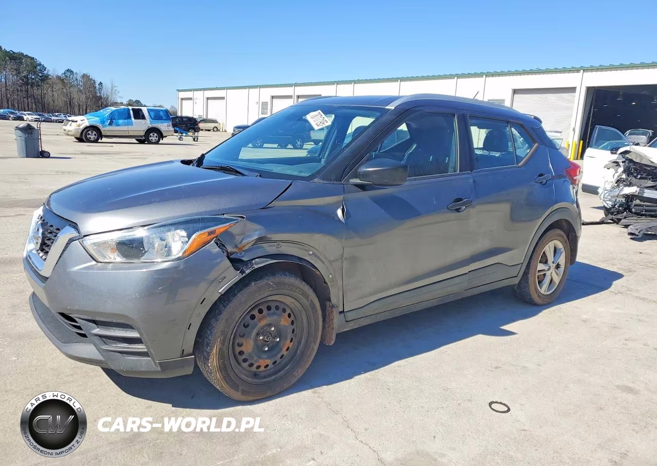 2019 Nissan Kicks S