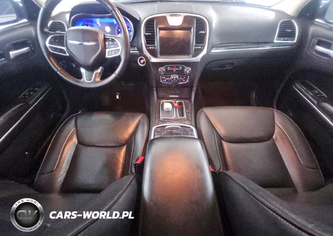 2018 Chrysler 300 Limited VIN:2C3CCAKG7JH165386 - 8