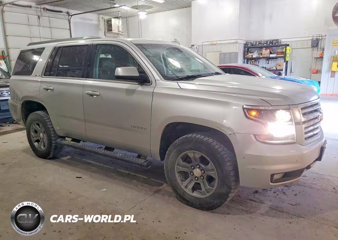 2018 Chevrolet Tahoe K1500 Lt VIN:1GNSKBKC4JR141289 - 4